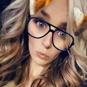 Meet your Posher, Marissa